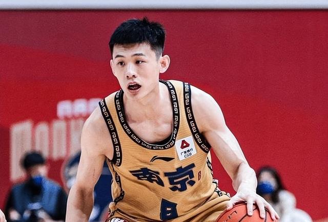 关于球员突破职业生涯记录，成为球队支柱的信息