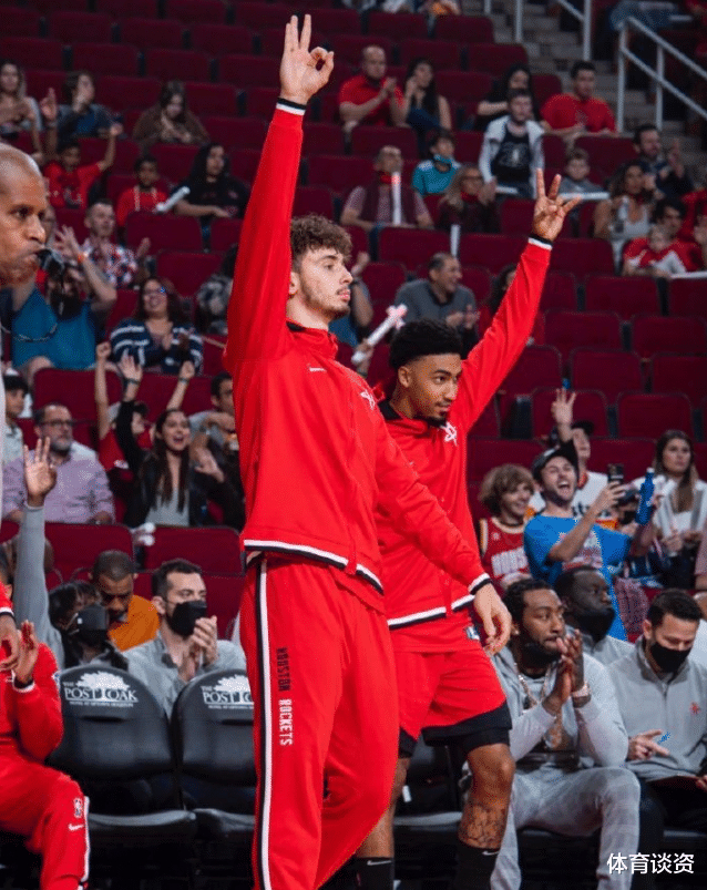 天津队横扫火箭,塔图姆刷新纪录 天津队横扫火箭,塔图姆刷新纪录