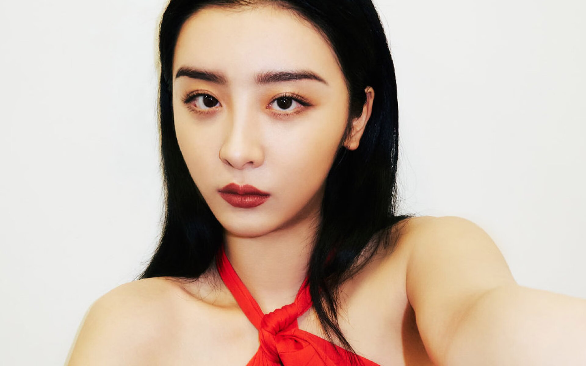 哈利伯顿狂砍30+10助篮网制霸雄鹿，成为全场焦点