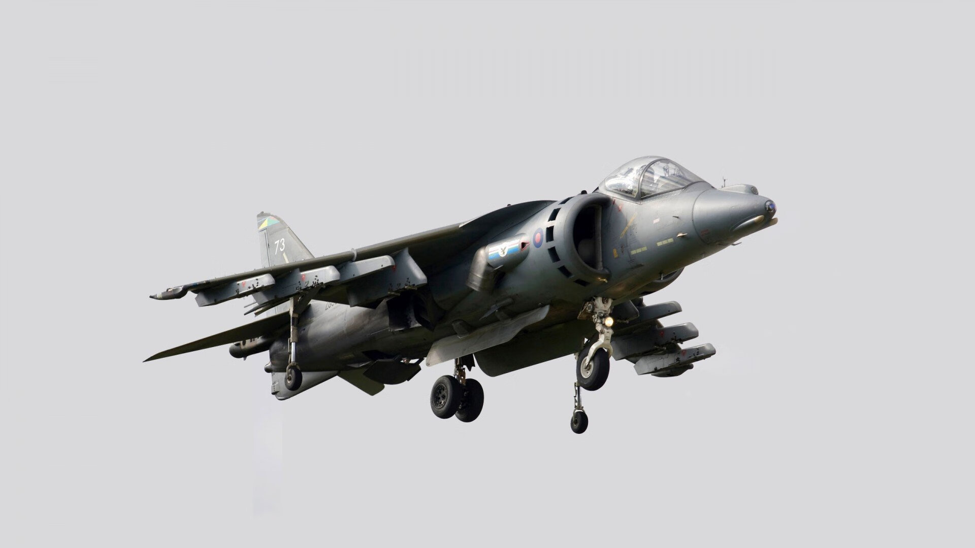 速度与悬念的交响，F1新赛季揭幕战引爆激情，伊朗足球提前终结威尔士梦想